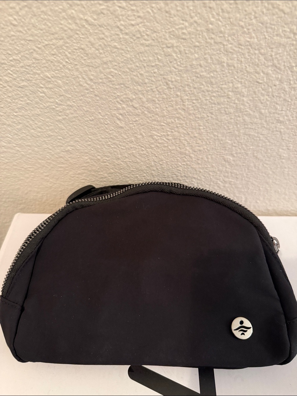 NEW Halara Steel Black Casual Athleisure Waist Bag‎ Fanny Pack Belt Bag
